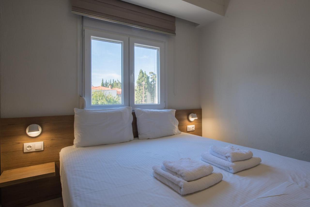 نيكيتي Vertigo Seaside Apartments المظهر الخارجي الصورة
