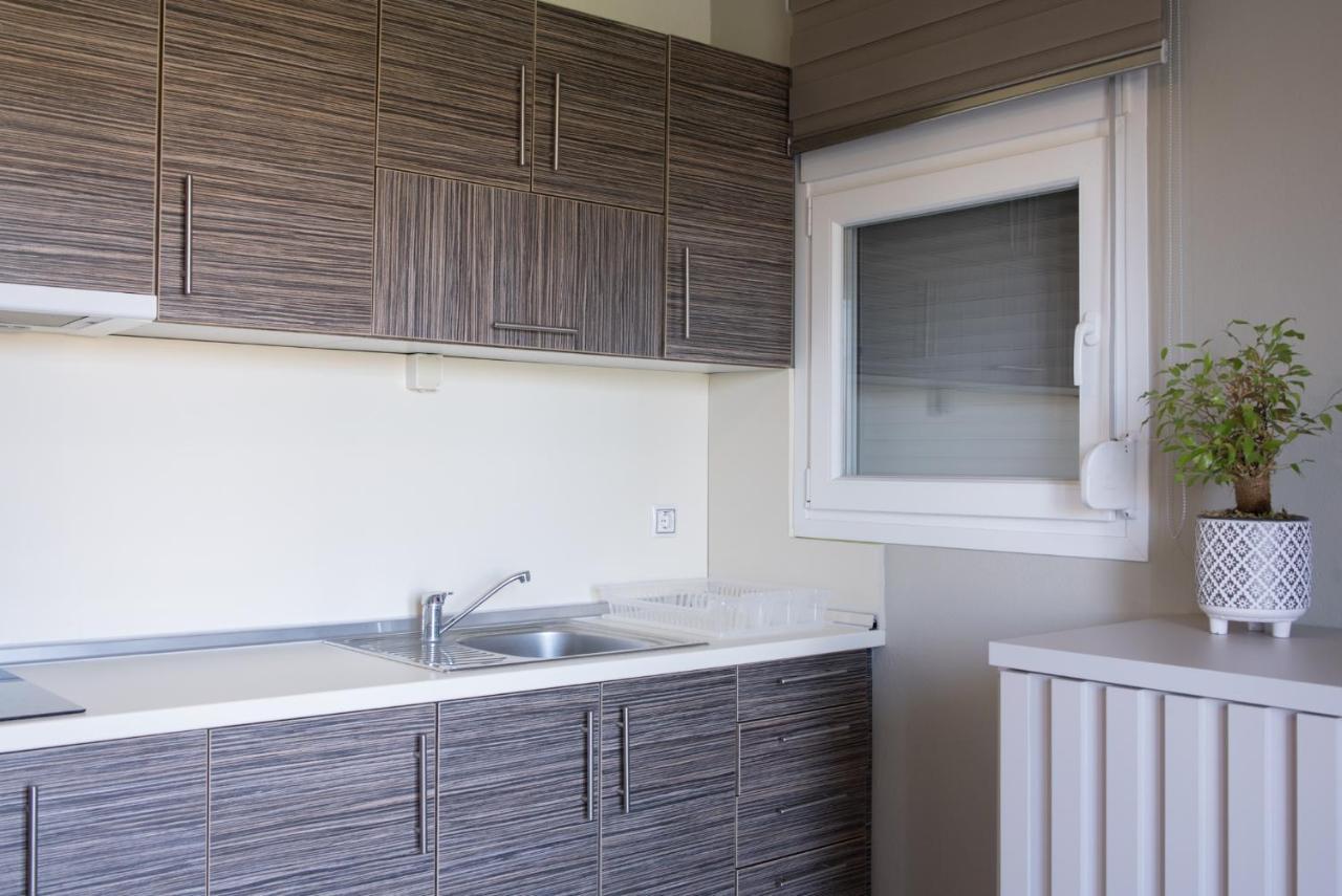 نيكيتي Vertigo Seaside Apartments المظهر الخارجي الصورة