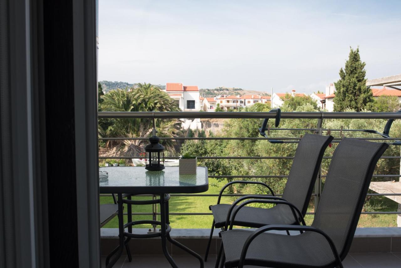 نيكيتي Vertigo Seaside Apartments المظهر الخارجي الصورة