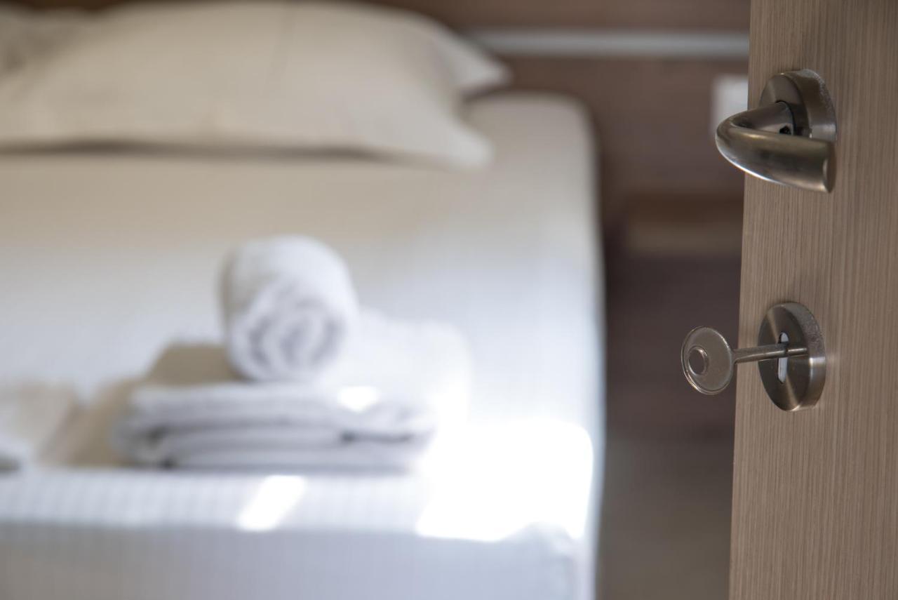 نيكيتي Vertigo Seaside Apartments المظهر الخارجي الصورة