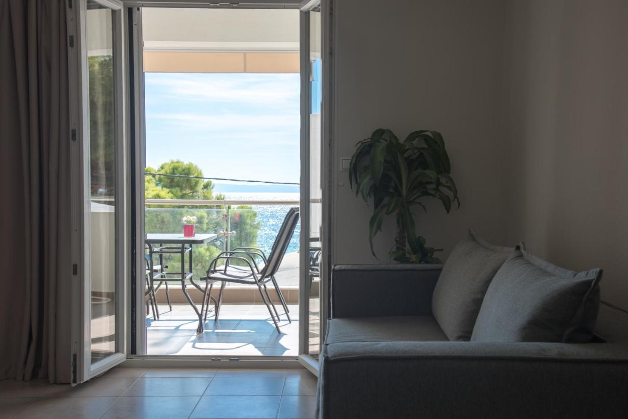 نيكيتي Vertigo Seaside Apartments المظهر الخارجي الصورة
