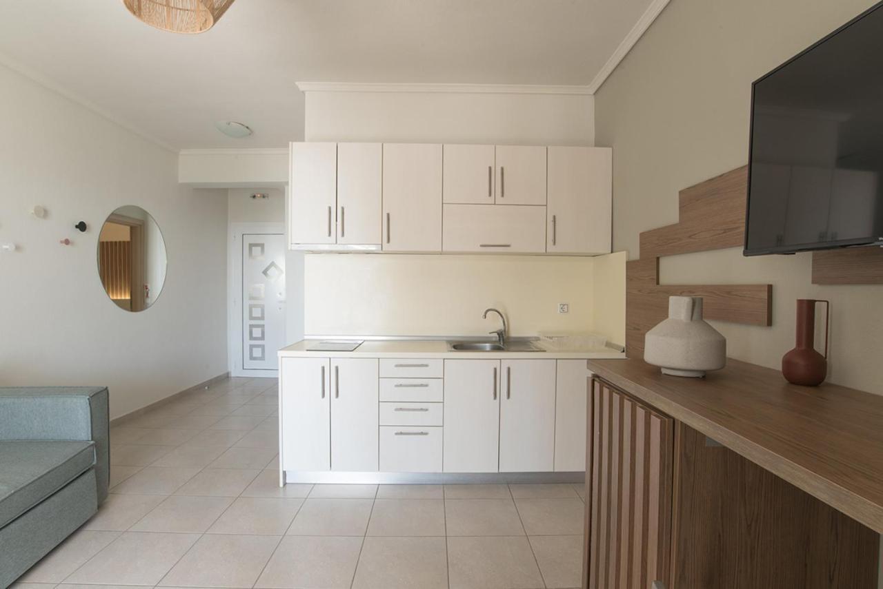 نيكيتي Vertigo Seaside Apartments المظهر الخارجي الصورة