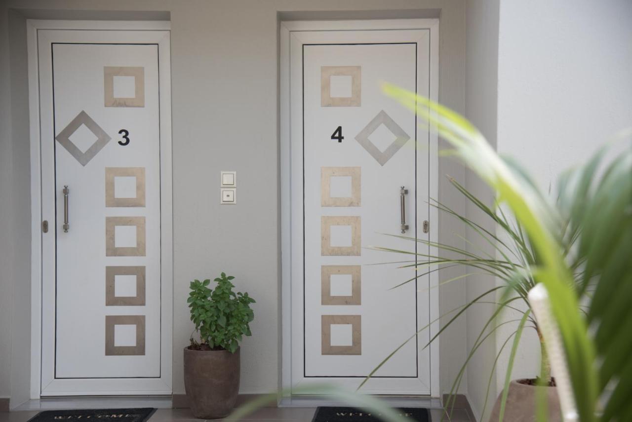 نيكيتي Vertigo Seaside Apartments المظهر الخارجي الصورة