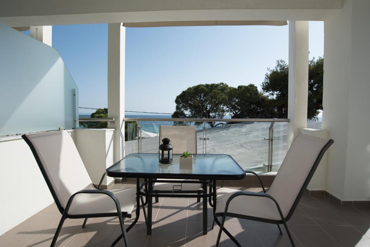 نيكيتي Vertigo Seaside Apartments المظهر الخارجي الصورة